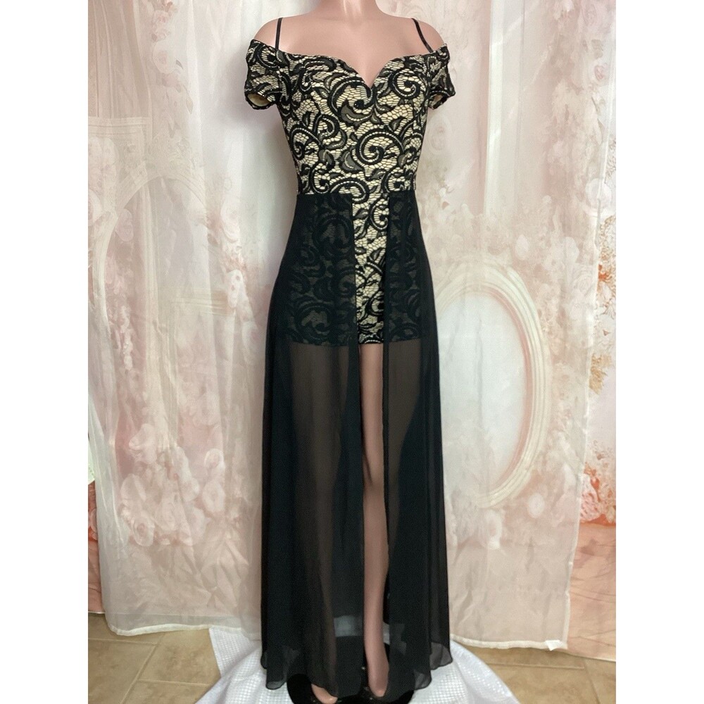 B. Darlin Off Shoulder Black Lace Sweetheart  Neck Slit Long Skirt Shorts